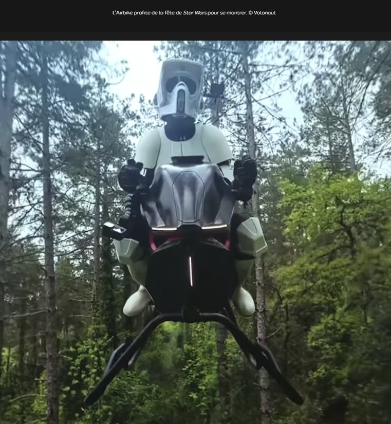 futura-sciences - une scène mythique de Star Wars en forêt avec un speeder bike par Volonaut