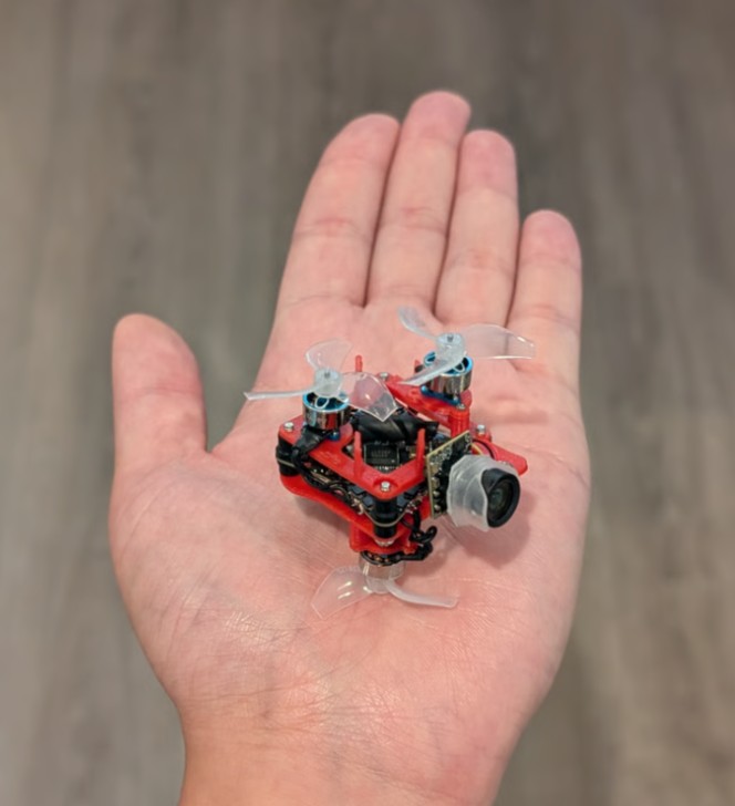 Korben - Le plus petit drone FPV du monde ?