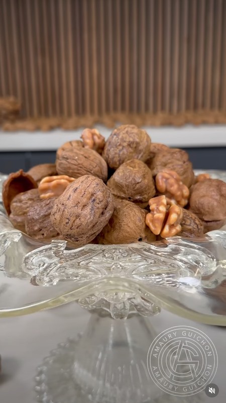 amauryguichon - The Walnut