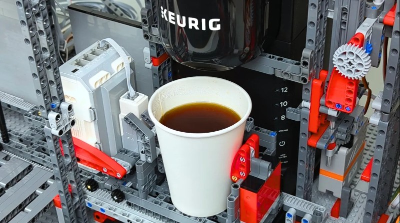 Brick Machines - Building a LEGO Coffee Factory