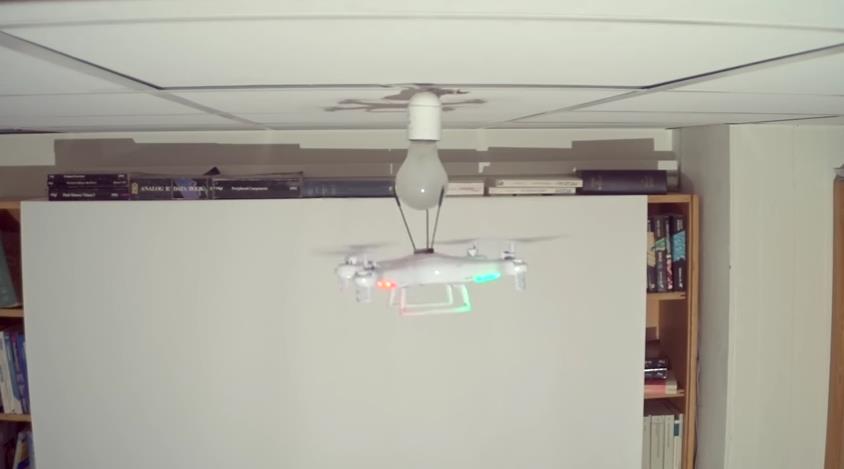 Replacing_a_lightbulb_with_a_drone.jpg