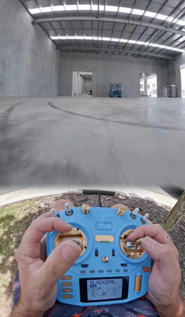RadioMaster Rc - WOW quel talent de pilotage d'un drone