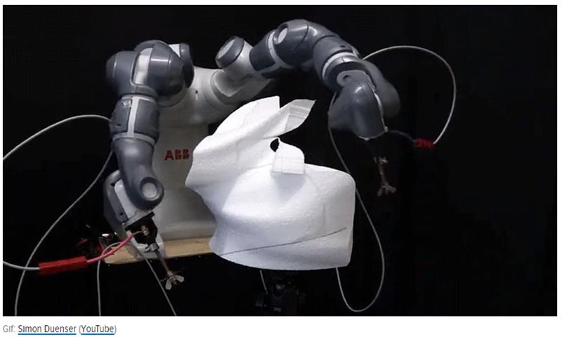 gizmodo.com watch-this-two-armed-robot-carve-like-a-renaissance-mas.jpg