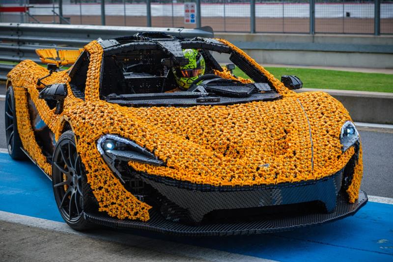 theawesomer - Life-size Drivable LEGO McLaren P1