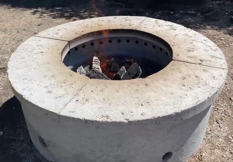 theawesomer - Making a DIY Smokeless Fire Pit from Foam and Concrete ...