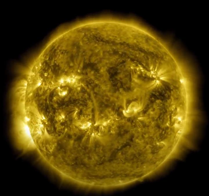 youtube.com - NASA Goddard - A Decade of Sun.jpg